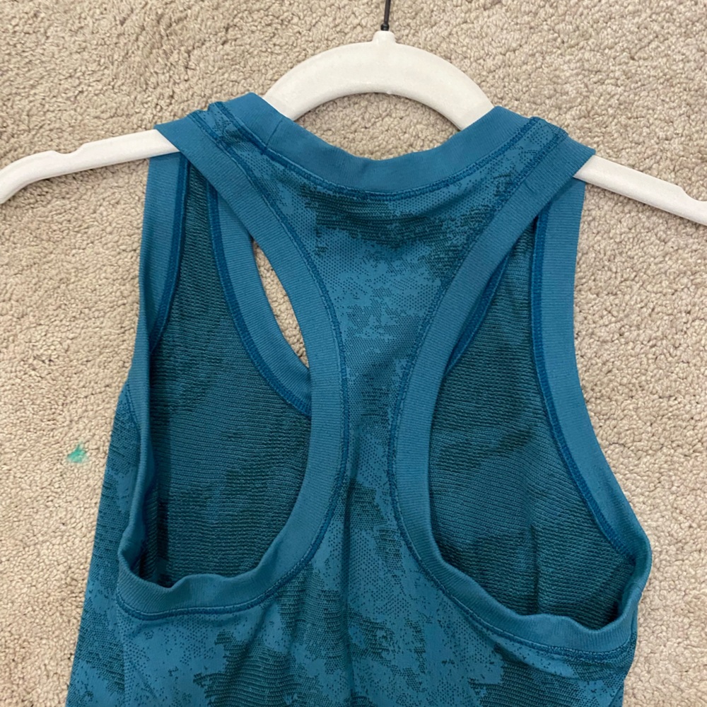 Athleta blue/green tank top size XS - Picture 2 of 3